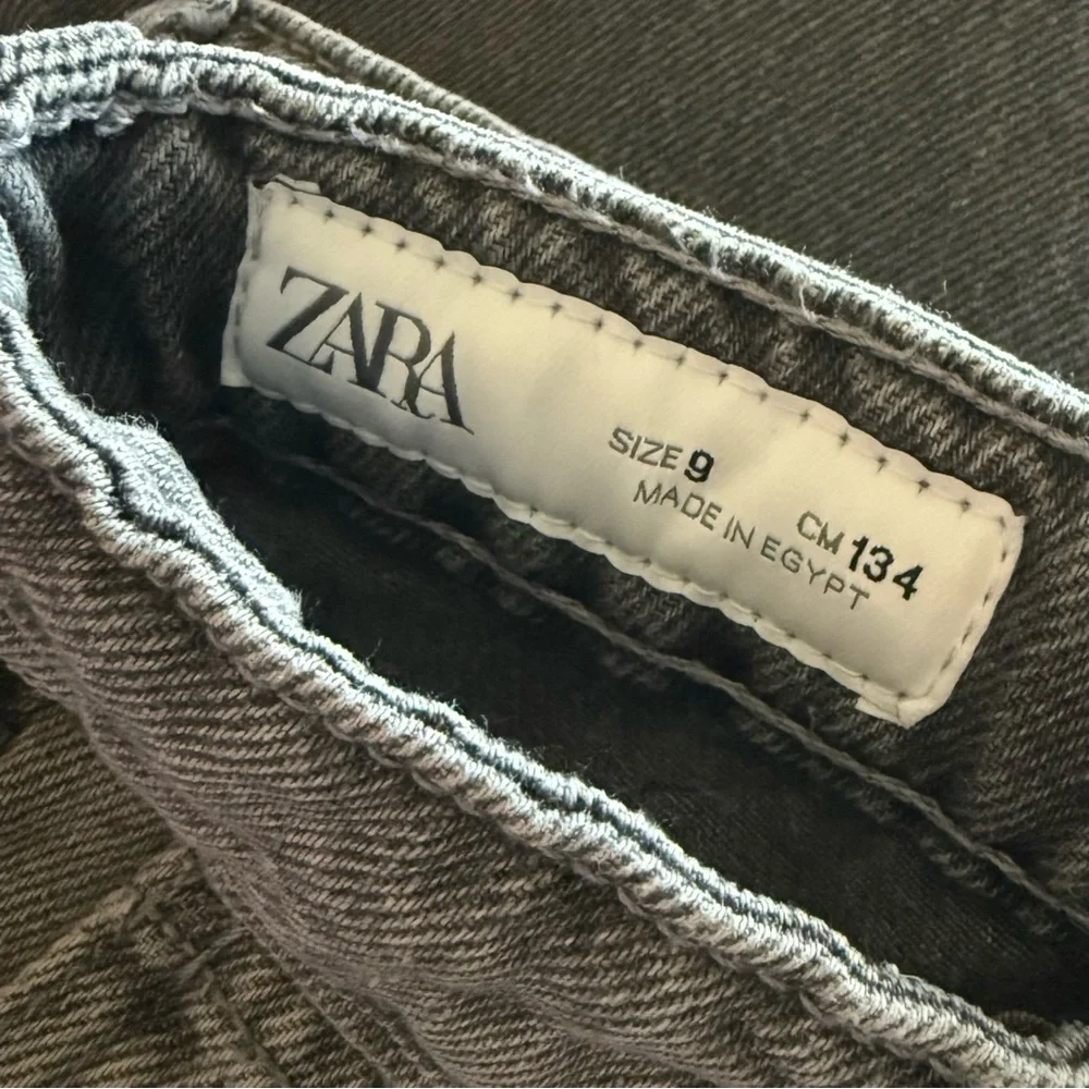🌫️🖤 Zara Kids Gray Wide-Leg Jeans | Adjustable Waist | Size 9 | Like New